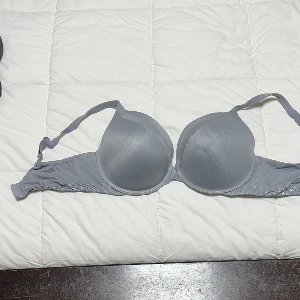 Victoria's Secret Light Gray Bra